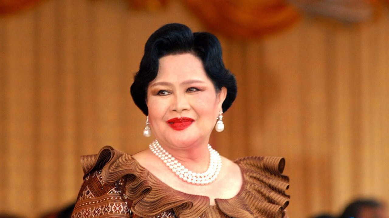 สารคดีเฉลิมพระเกียรติแม่ของแผ่นดิน ตอนที่ 10 เซรามิก