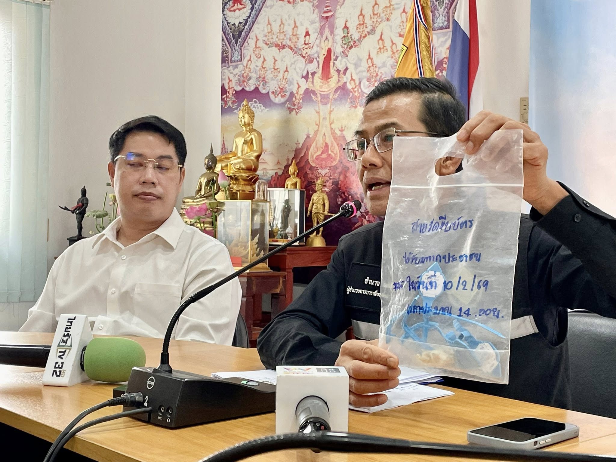 กกต. จันทบุรี เดินหน้าสร้างความชัดเจน เปิดกระบวนการตรวจสอบเอกสาร พร้อมส่งเรื่องให้ กกต.กลาง พิจารณาปมนับคะแนนใหม่